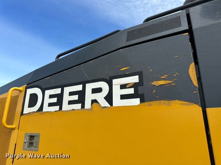 image for item DV1849 2016 John Deere 672G motor grader