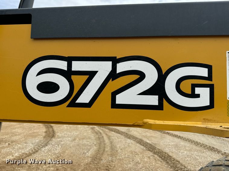 image for item DV1849 2016 John Deere 672G motor grader