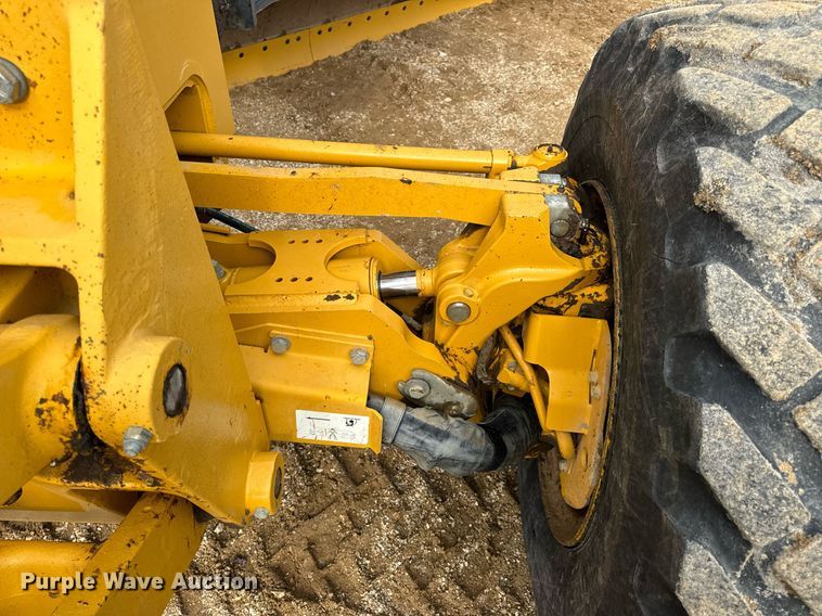 image for item DV1849 2016 John Deere 672G motor grader