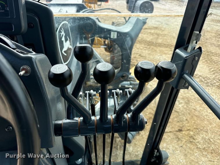 image for item DV1849 2016 John Deere 672G motor grader