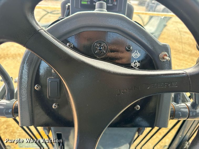 image for item DV1849 2016 John Deere 672G motor grader