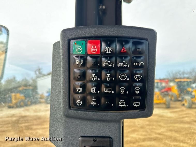 image for item DV1849 2016 John Deere 672G motor grader