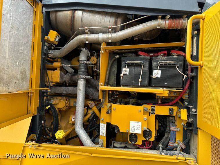 image for item DV1849 2016 John Deere 672G motor grader