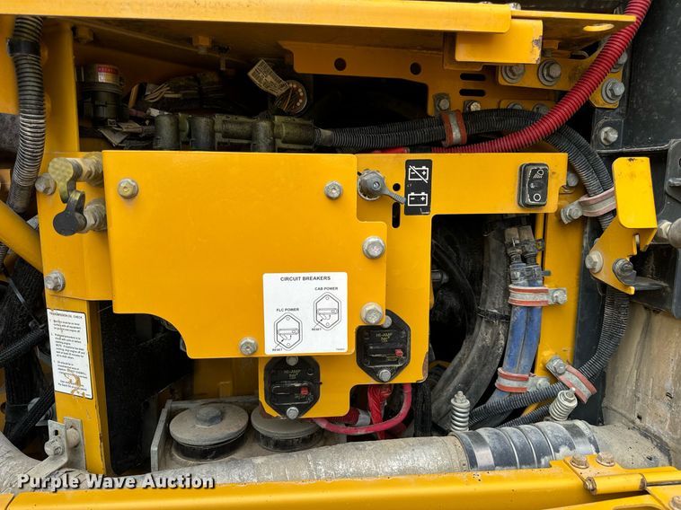 image for item DV1849 2016 John Deere 672G motor grader