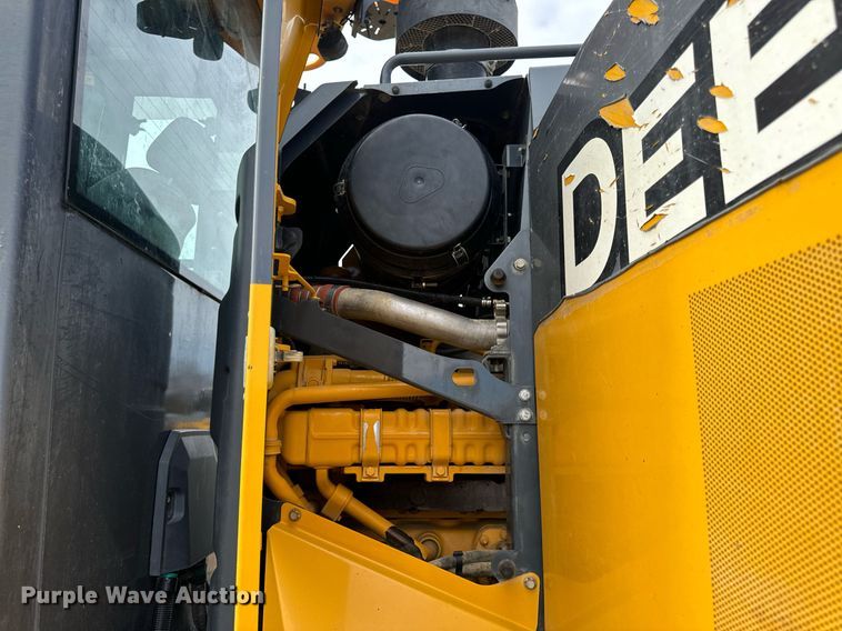 image for item DV1849 2016 John Deere 672G motor grader