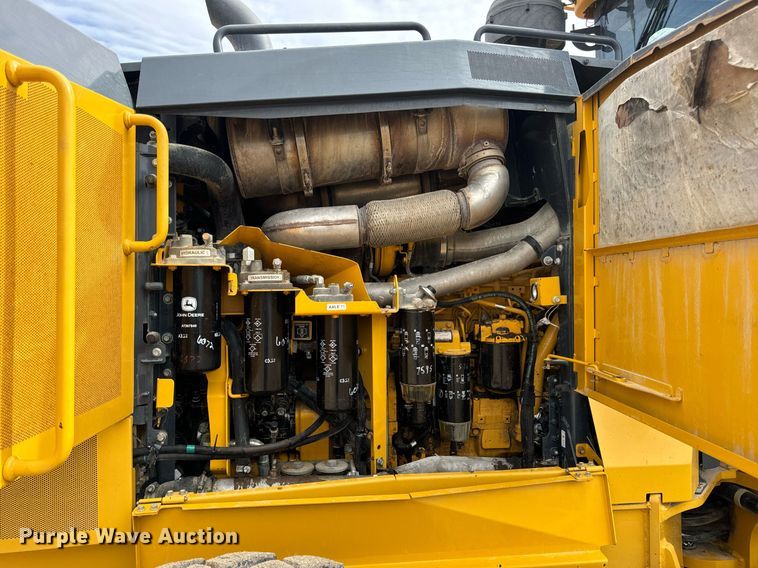 image for item DV1849 2016 John Deere 672G motor grader