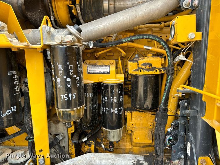 image for item DV1849 2016 John Deere 672G motor grader