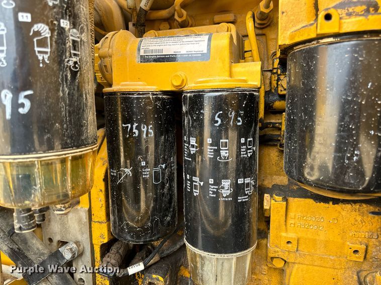 image for item DV1849 2016 John Deere 672G motor grader