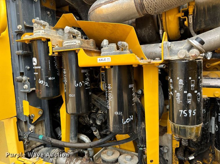 image for item DV1849 2016 John Deere 672G motor grader