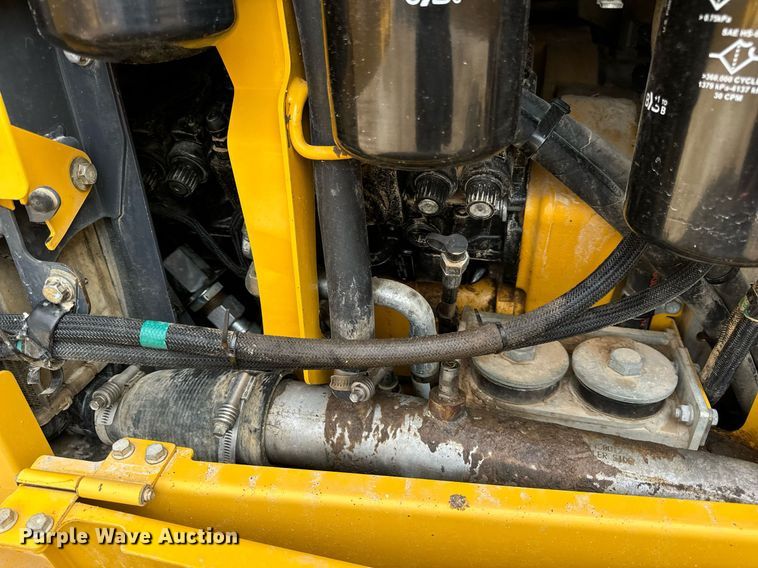 image for item DV1849 2016 John Deere 672G motor grader