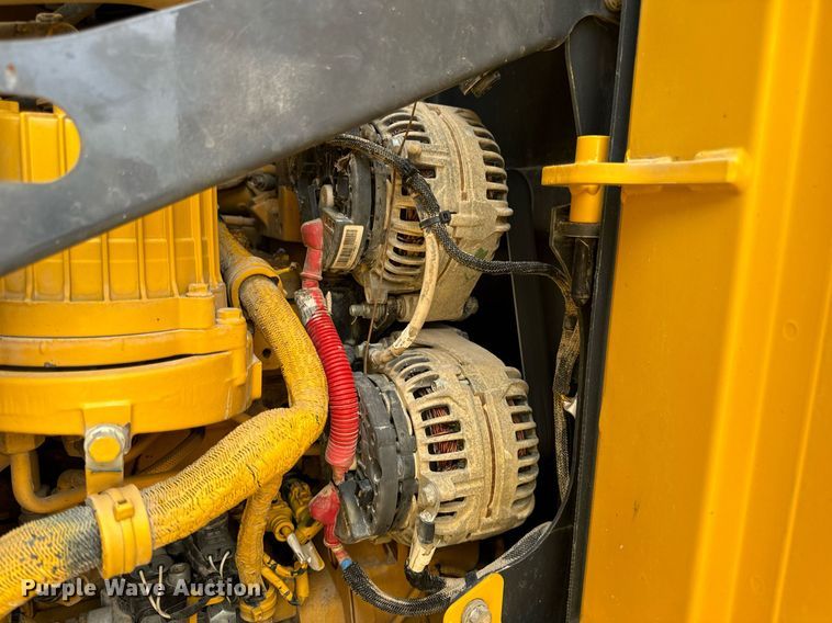 image for item DV1849 2016 John Deere 672G motor grader