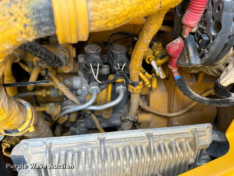 image for item DV1849 2016 John Deere 672G motor grader