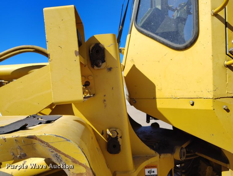 image for item DV6721 1994 John Deere 444G wheel loader