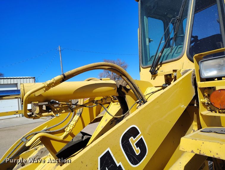 image for item DV6721 1994 John Deere 444G wheel loader