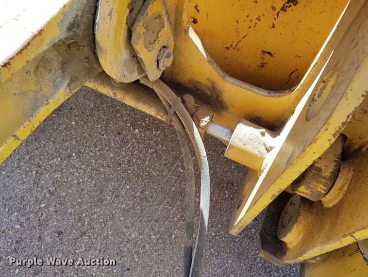 image for item DV6721 1994 John Deere 444G wheel loader