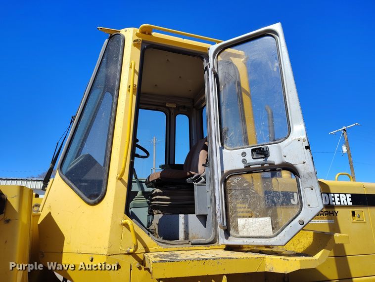 image for item DV6721 1994 John Deere 444G wheel loader