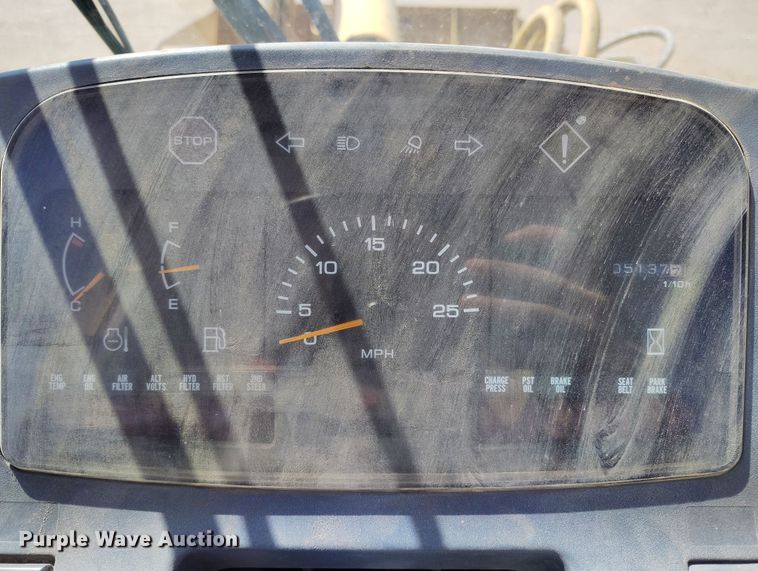 image for item DV6721 1994 John Deere 444G wheel loader