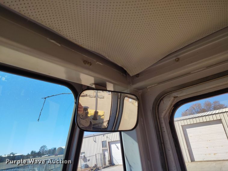 image for item DV6721 1994 John Deere 444G wheel loader