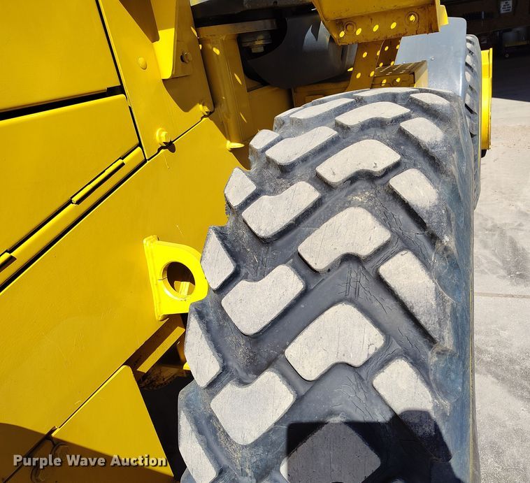 image for item DV6721 1994 John Deere 444G wheel loader