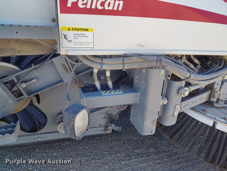 image for item DV6722 2010 Elgin Pelican Series NP sweeper