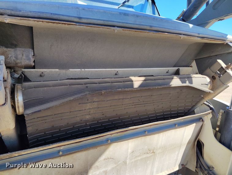 image for item DV6722 2010 Elgin Pelican Series NP sweeper