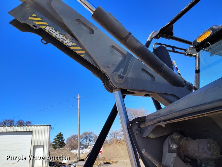 image for item DV6722 2010 Elgin Pelican Series NP sweeper