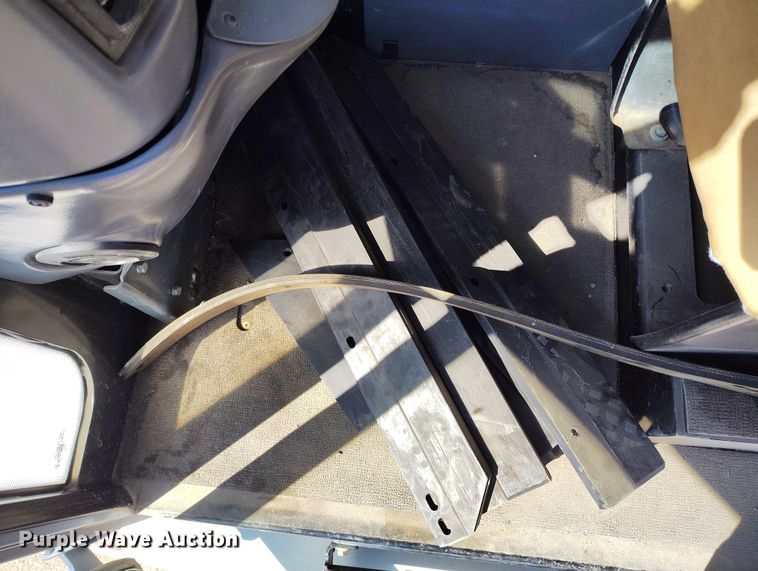 image for item DV6722 2010 Elgin Pelican Series NP sweeper