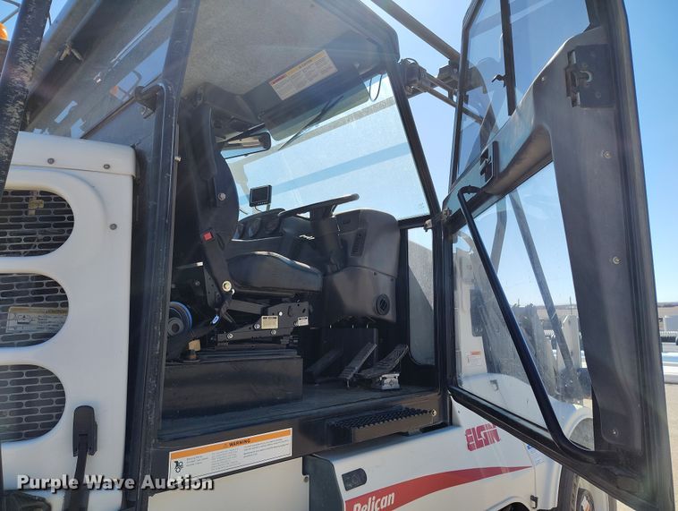 image for item DV6722 2010 Elgin Pelican Series NP sweeper