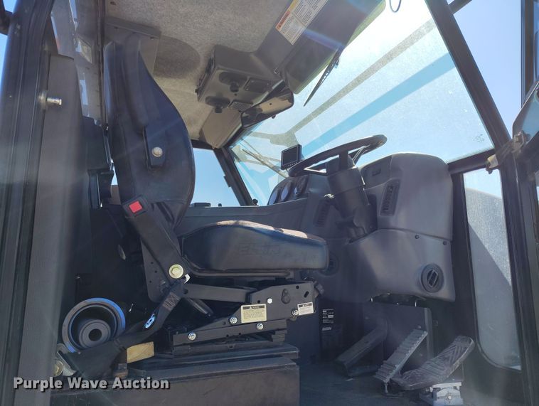 image for item DV6722 2010 Elgin Pelican Series NP sweeper