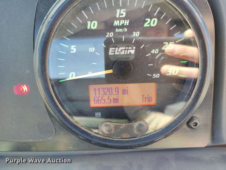 image for item DV6722 2010 Elgin Pelican Series NP sweeper