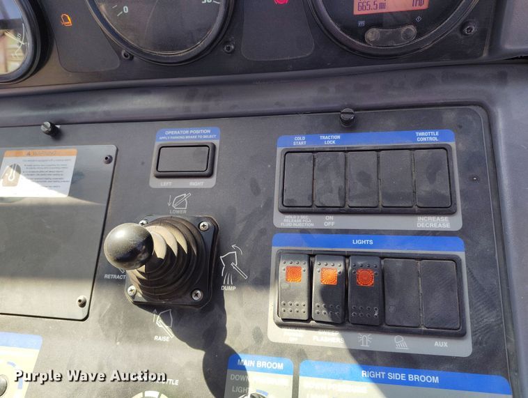 image for item DV6722 2010 Elgin Pelican Series NP sweeper