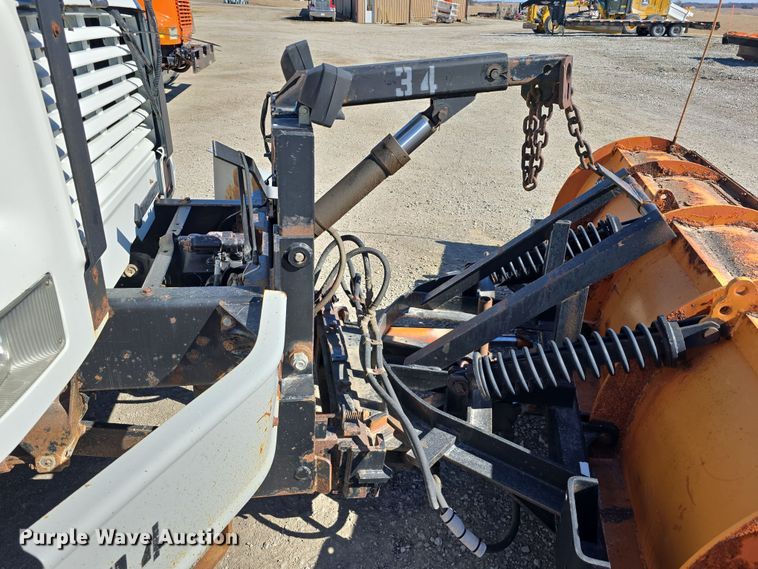 image for item DW3127 2001 International 4700 dump truck