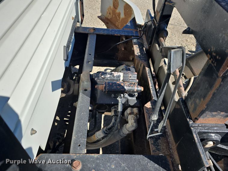 image for item DW3127 2001 International 4700 dump truck