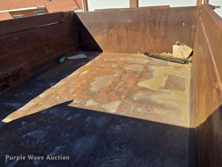 image for item DW3127 2001 International 4700 dump truck