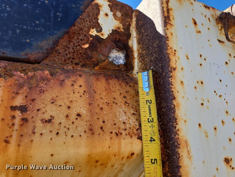 image for item DW3127 2001 International 4700 dump truck