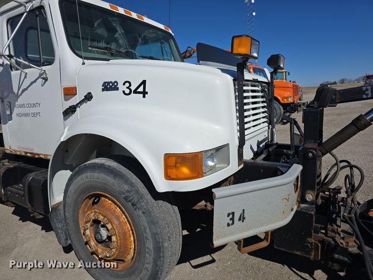 image for item DW3127 2001 International 4700 dump truck