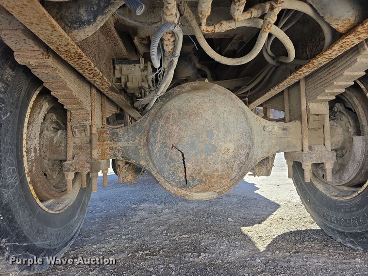 image for item DW3127 2001 International 4700 dump truck