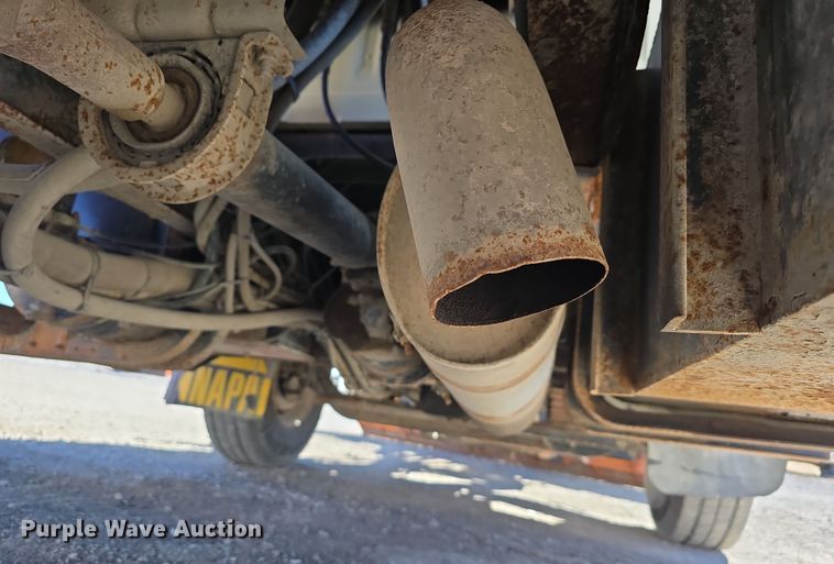 image for item DW3127 2001 International 4700 dump truck