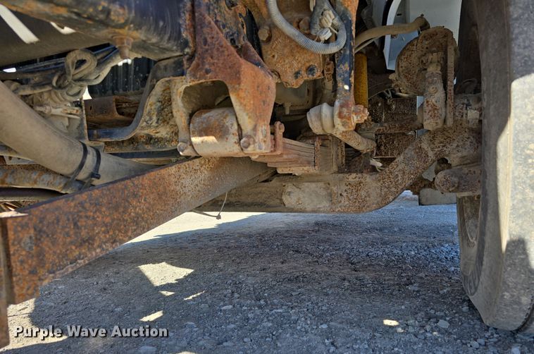 image for item DW3127 2001 International 4700 dump truck