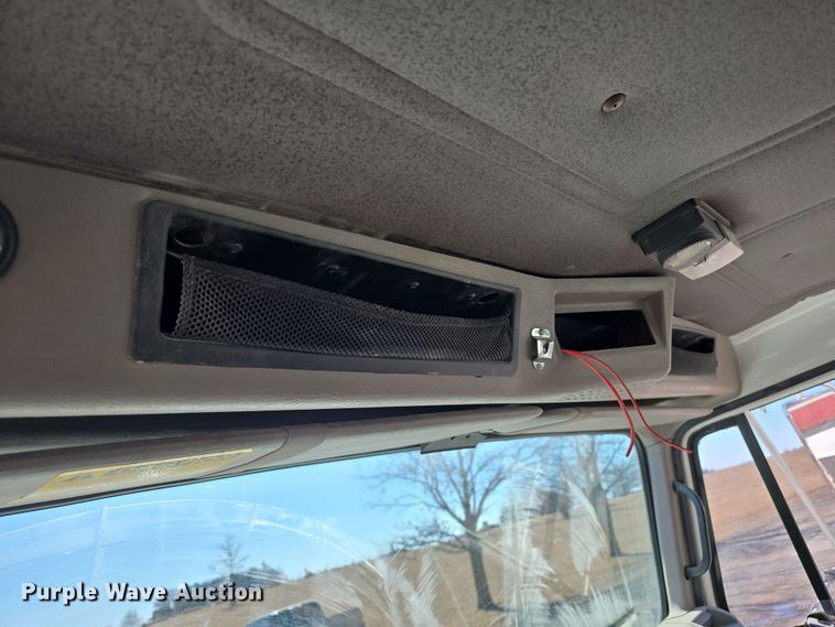 image for item DW3127 2001 International 4700 dump truck