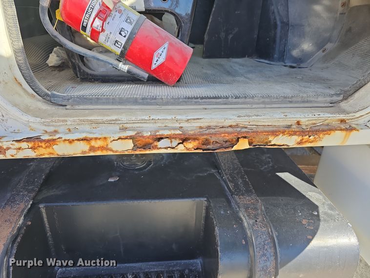 image for item DW3127 2001 International 4700 dump truck