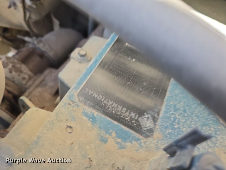 image for item DW3127 2001 International 4700 dump truck