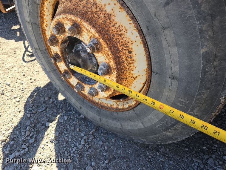 image for item DW3127 2001 International 4700 dump truck