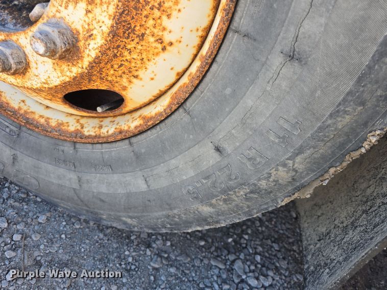 image for item DW3127 2001 International 4700 dump truck