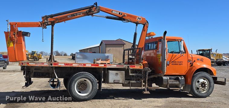 image for item DW3128 2001 International 4700 bucket truck