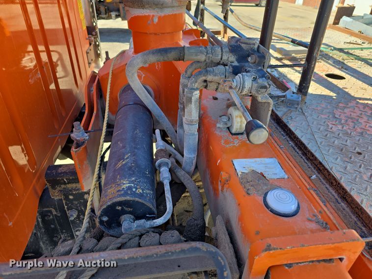 image for item DW3128 2001 International 4700 bucket truck