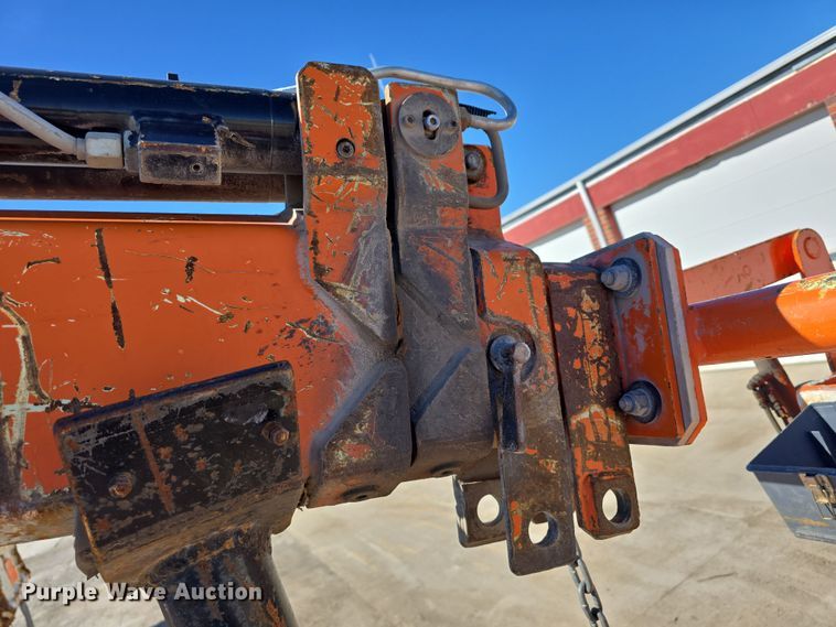image for item DW3128 2001 International 4700 bucket truck