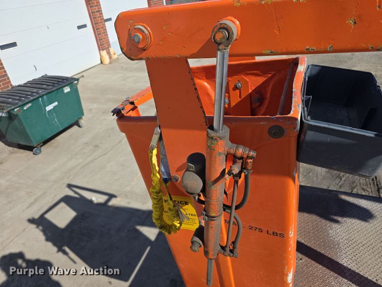 image for item DW3128 2001 International 4700 bucket truck