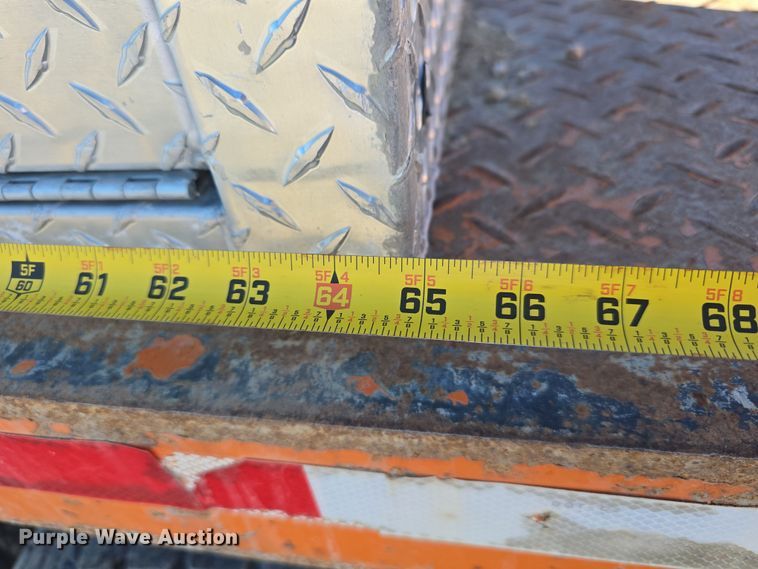 image for item DW3128 2001 International 4700 bucket truck