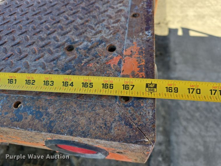 image for item DW3128 2001 International 4700 bucket truck